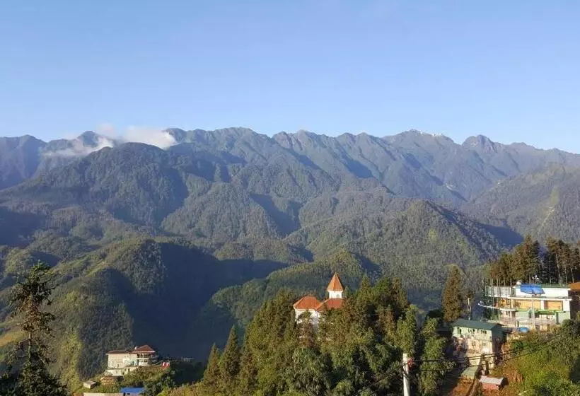 تختخواب و صبحانه 069b Fansipang Scenery
