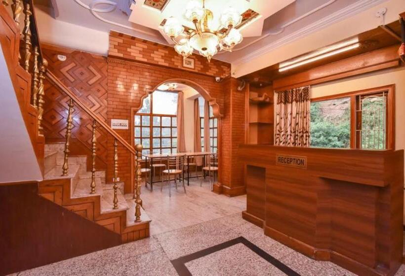 בית מלון כפרי Avalanche