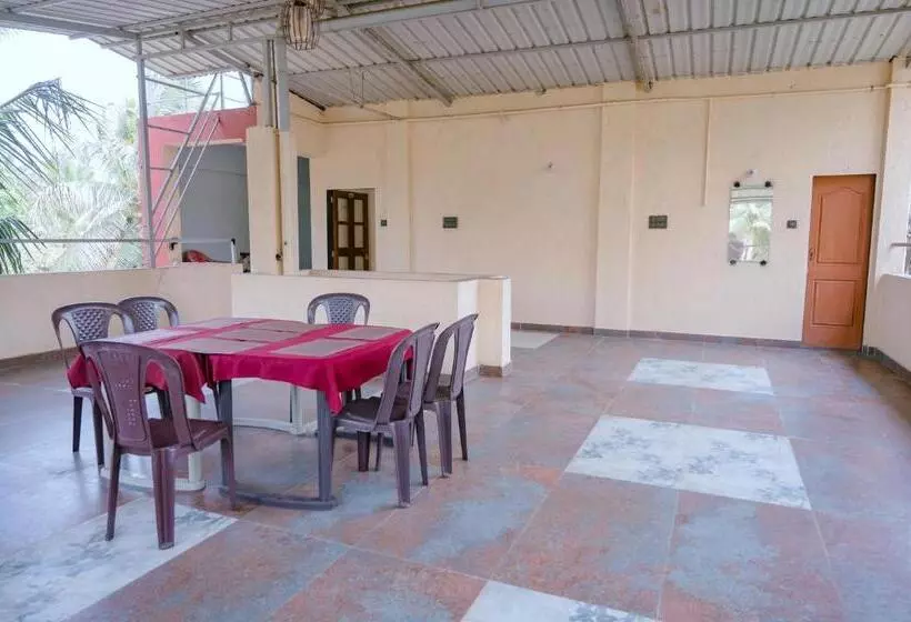 Hotelli Flamingo Resort
