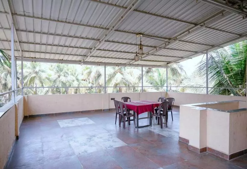 Hotelli Flamingo Resort
