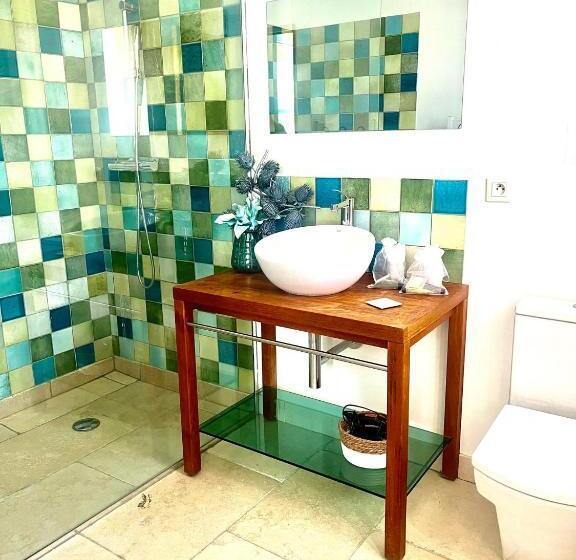 Пансион La Bastide De Basson   Luxe Sur Correns