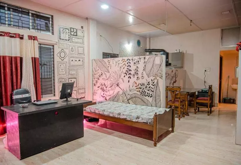 ペンション Bornil Guest House