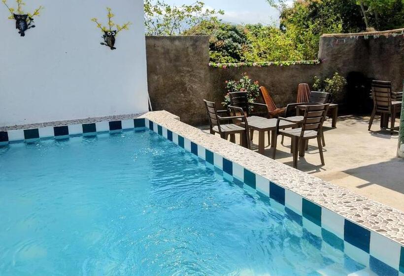 펜션 Casa Gloria Hostal