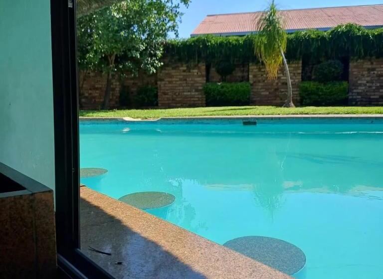 Pansiyon Rustenburg Palm Lodge