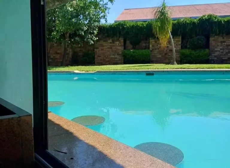 Majatalo Rustenburg Palm Lodge