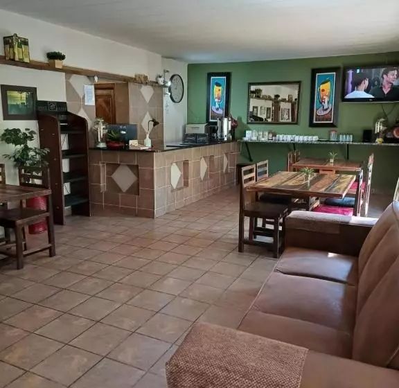 Majatalo Rustenburg Palm Lodge