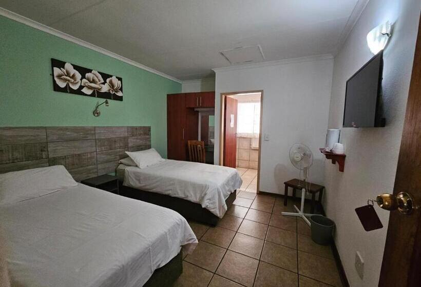 Pansiyon Rustenburg Palm Lodge