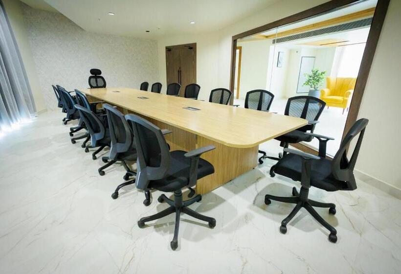 호텔 Aj Grand Elite