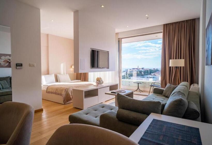 هتل Budva Center Suite