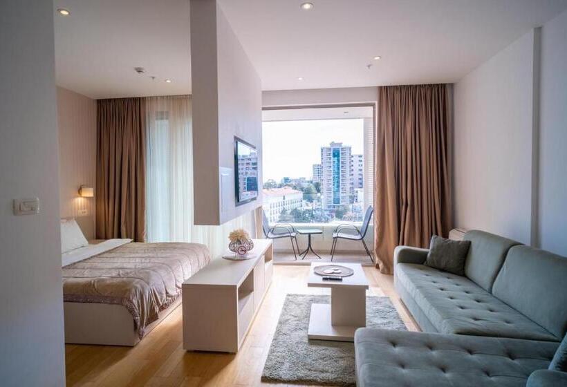 هتل Budva Center Suite