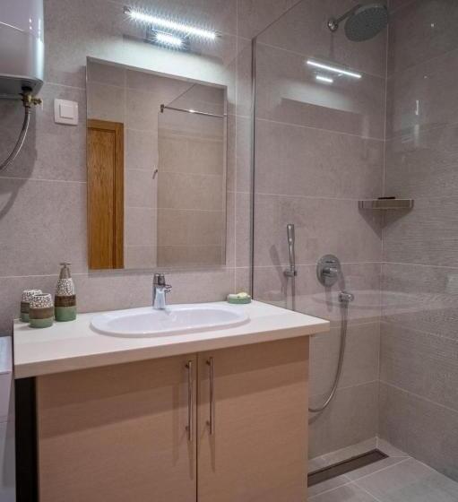 هتل Budva Center Suite