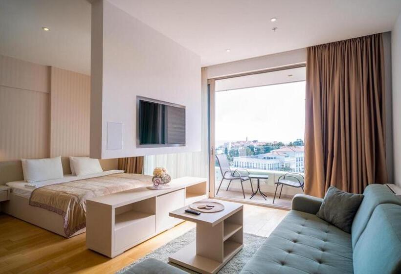 هتل Budva Center Suite