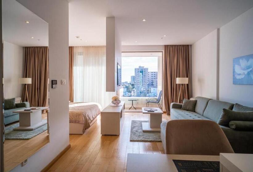 هتل Budva Center Suite