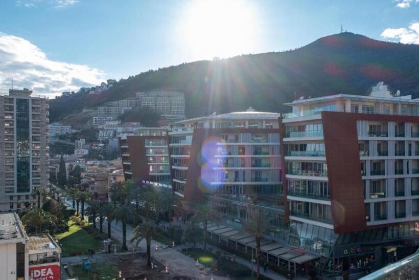 هتل Budva Center Suite
