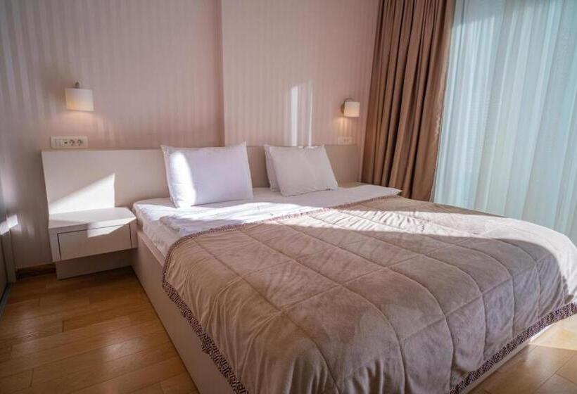هتل Budva Center Suite