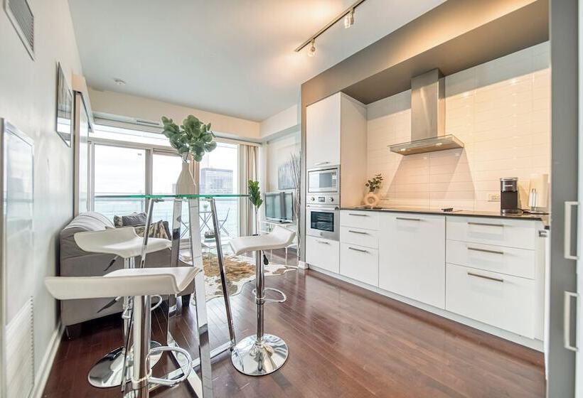 Hotel Gsuite Express Downtown Toronto