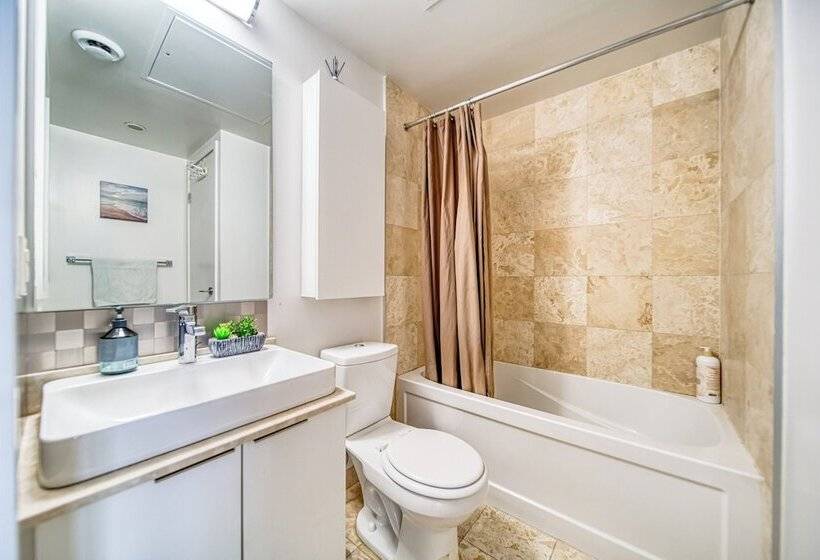 Hotel Gsuite Express Downtown Toronto