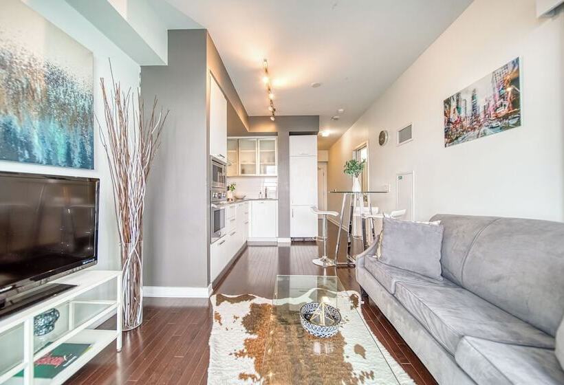 Hotel Gsuite Express Downtown Toronto