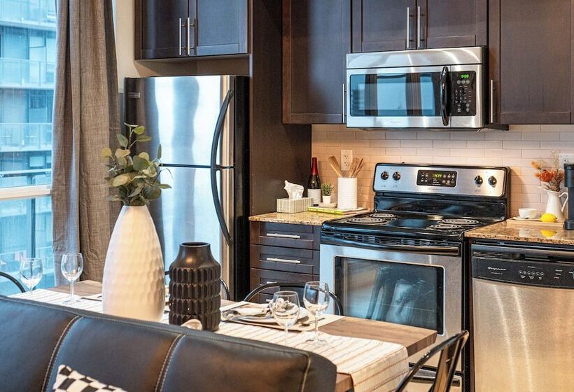 Hotel Gsuite Express Downtown Toronto