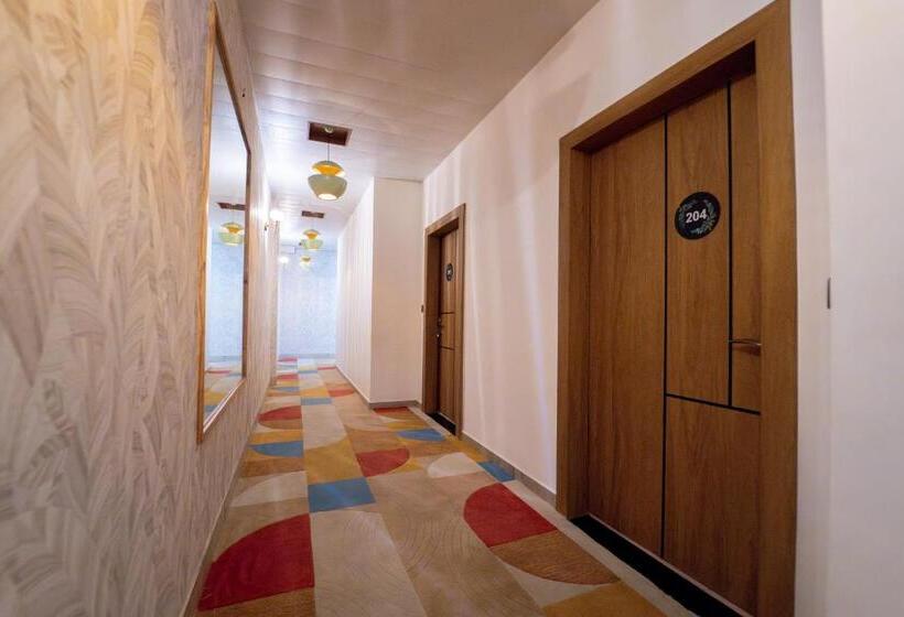 Hotel Pink Mango A Boutique