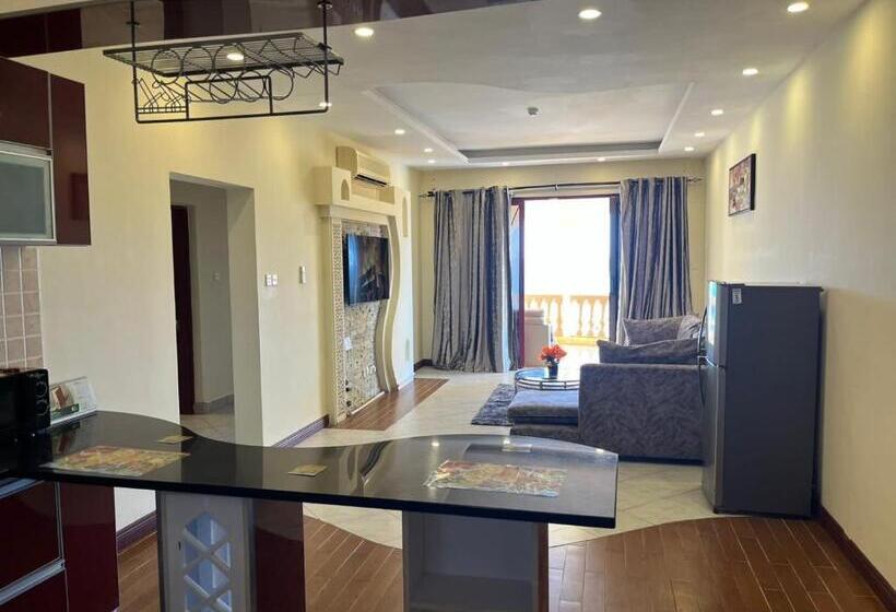 Hotel The Penthouse Beachfront