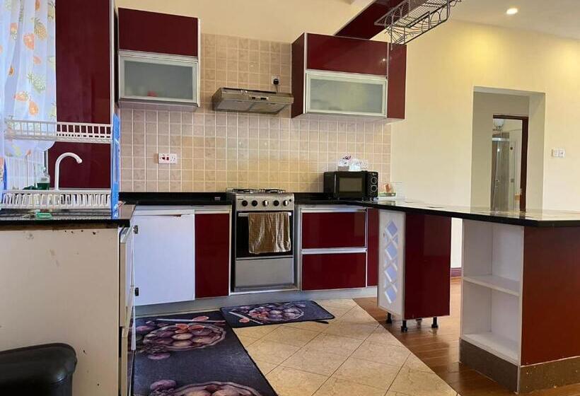 Hotel The Penthouse Beachfront