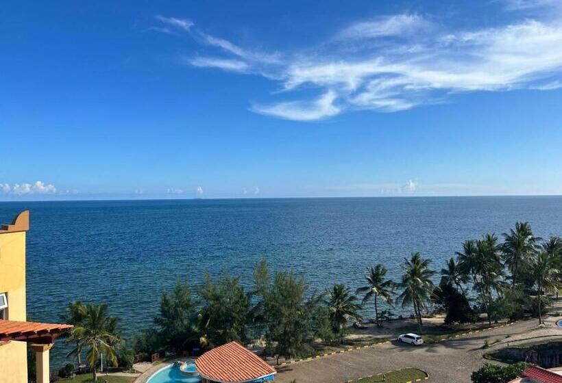 Hotel The Penthouse Beachfront