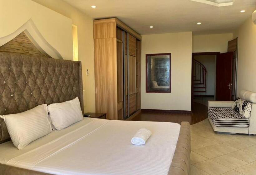 Hotel The Penthouse Beachfront