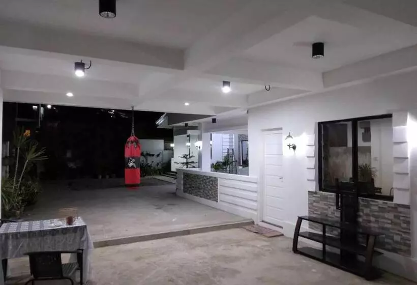 ペンション Carandangfam Inn
