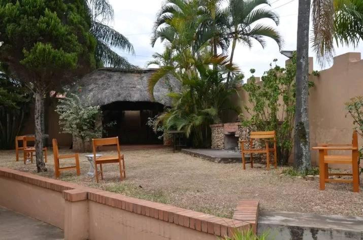 پانسیون Coates Valley Palm Tree Guesthouse