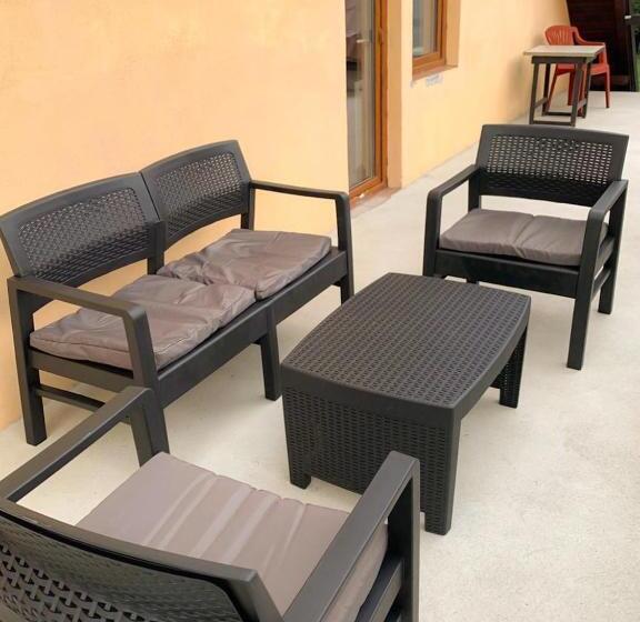 پانسیون Hilltop House