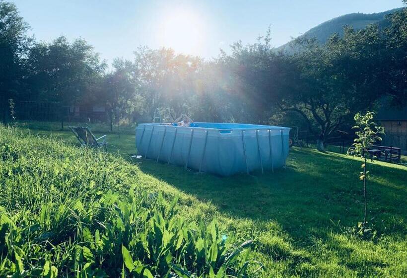 پانسیون Hilltop House