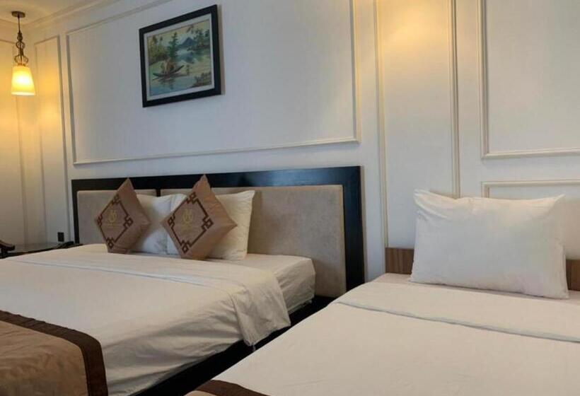 Phong Nha Jasmine Hostel & Roof Top Bar