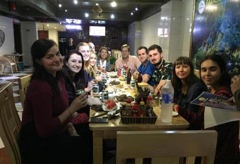 Phong Nha Jasmine Hostel & Roof Top Bar