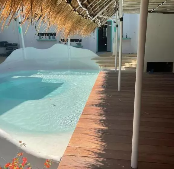 Tanawu Airport Hotel Lombok