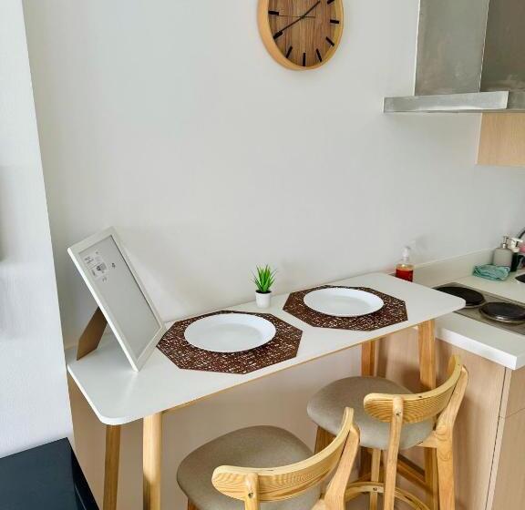 Cozy Cabin Hideout Qc