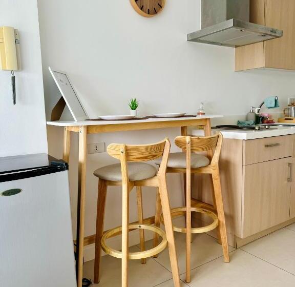 Cozy Cabin Hideout Qc