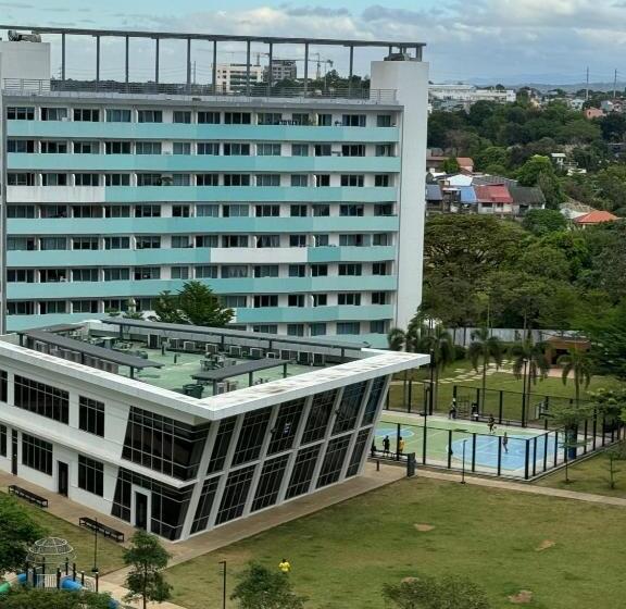 Cozy Cabin Hideout Qc