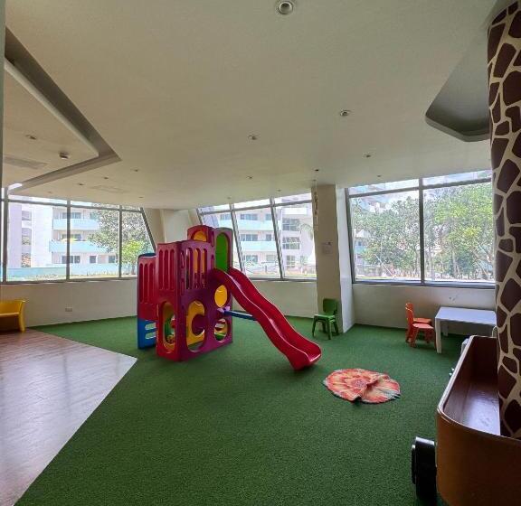 Cozy Cabin Hideout Qc