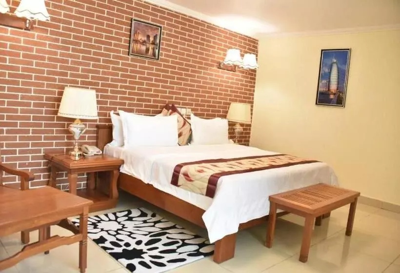 هتل Grand Hôtel Aéroport, Douala