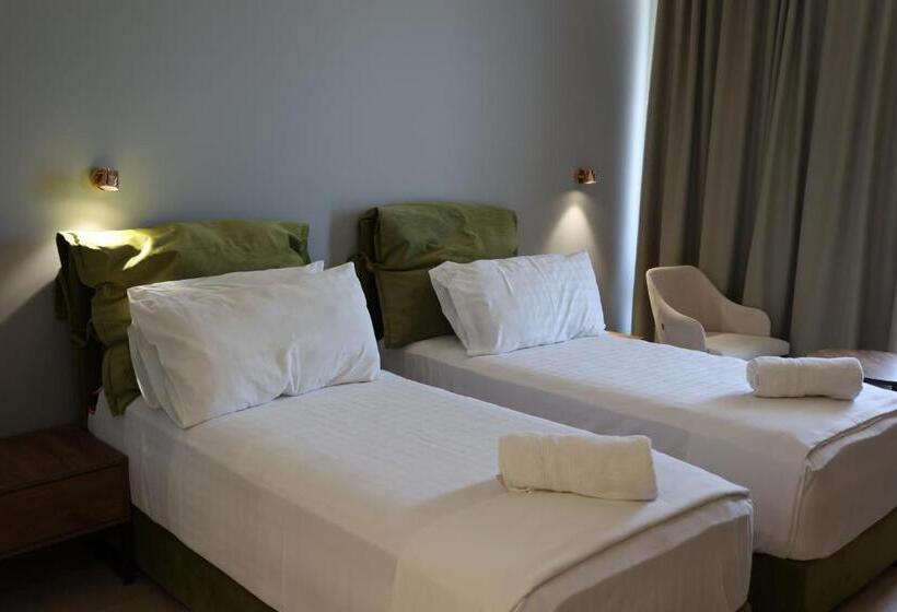 هتل Aria Beach Resort By Hana Turismo