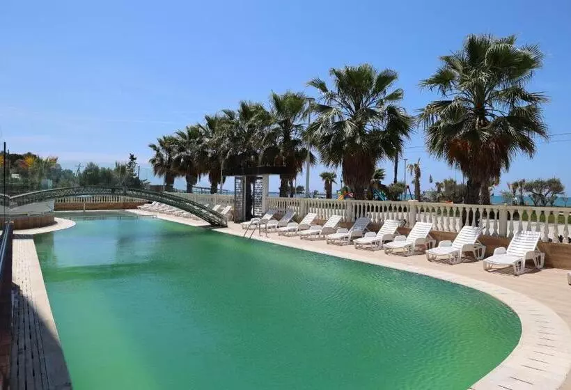 ホテル Aria Beach Resort By Hana Turismo