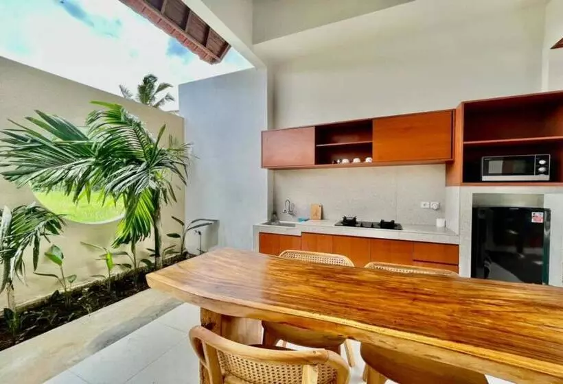 ホテル Belvilla Pantai Senja Resort Central Ubud