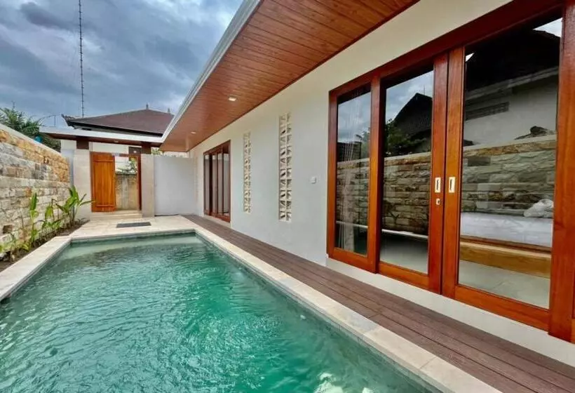 ホテル Belvilla Pantai Senja Resort Central Ubud