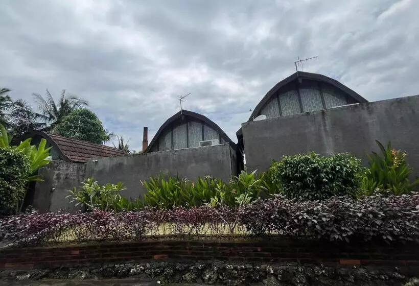 ホテル Belvilla Darshana Bali Zoo