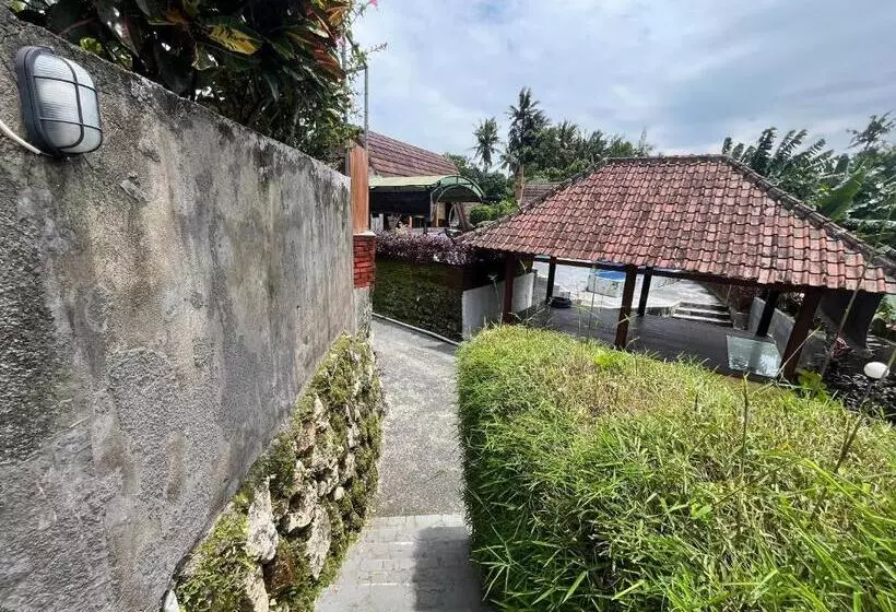 ホテル Belvilla Darshana Bali Zoo