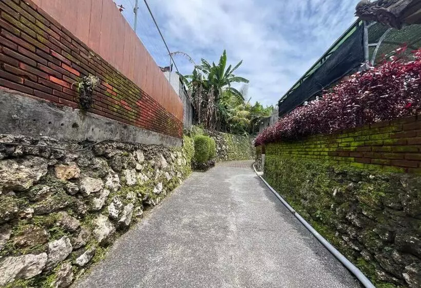 ホテル Belvilla Darshana Bali Zoo