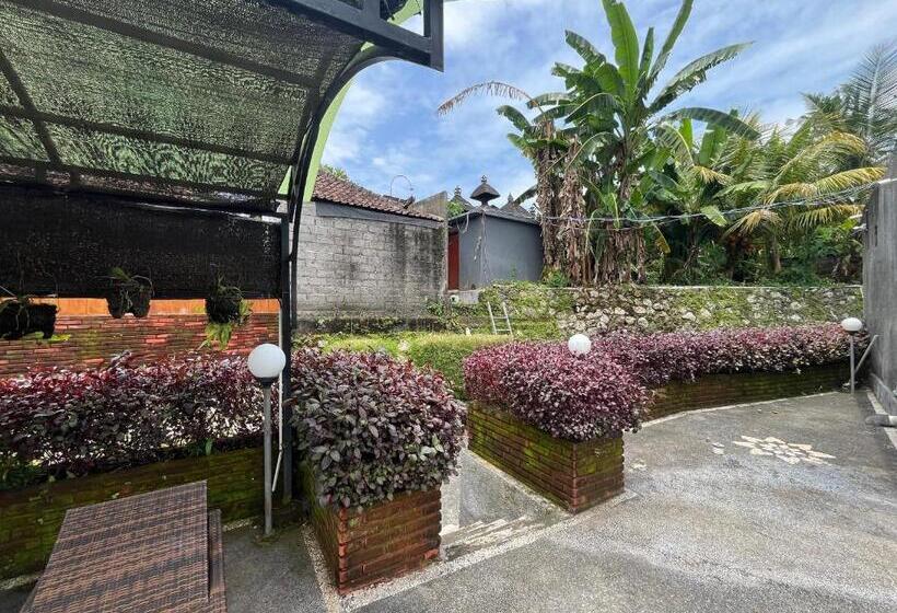 호텔 Belvilla Darshana Bali Zoo