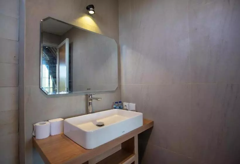 ホテル Griya D Carik