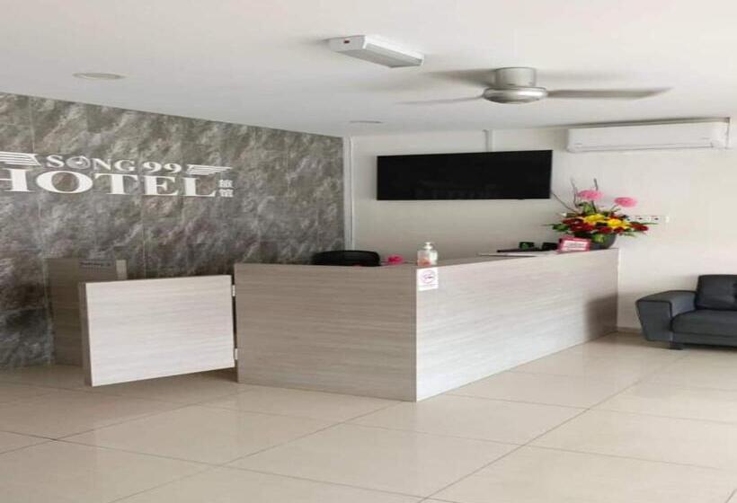 Hotel Oyo 90953 Song 99